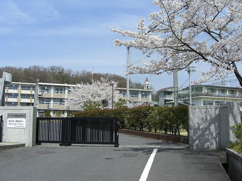 名倉靖人(須磨学園)の年齢は？嫁や子供がいるのかプライベートを深堀り！